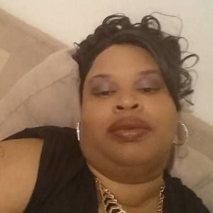 Meet your Posher, Stacy